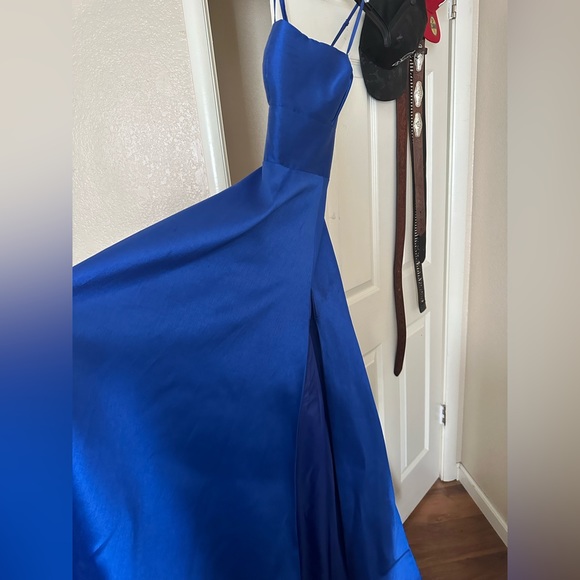 B Darlin Prom dress royal blue - Picture 4 of 6